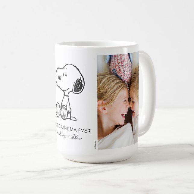 Caneca De Café PEANUTS | Snoopy - Melhor Foto Da Vovó Nunca (Frente Esquerda)