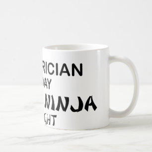 Caneca De Café Pediatra Ninja mortal em a noite
