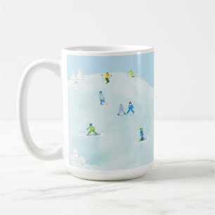 Caneca De Café Pequenos Esquiadores Em Snowy Hill