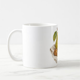 Caneca De Café Pera e Nozes em um Tecido de Linho