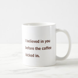 Caneca De Café Personagem Confiante do Grão de Café