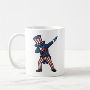 Caneca De Café Personagem Patriótico Dabbing Design Vetorial Vint