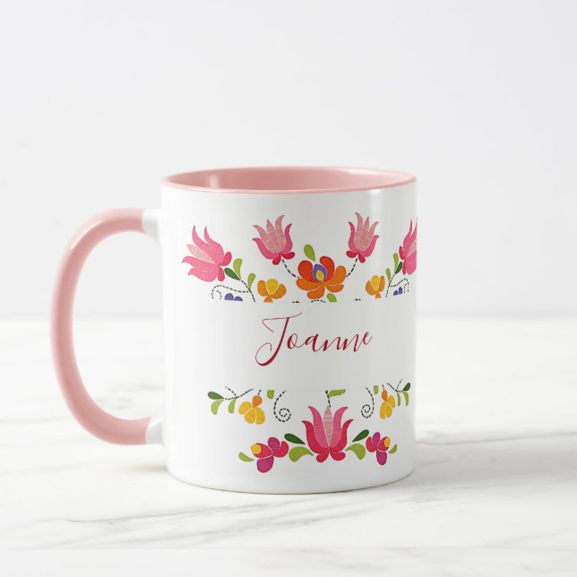 Caneca de café personalizada com bordado floral (Esquerda)