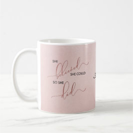 Caneca De Café Personalizada Ela Acreditava Que Podia Rosa Dourad