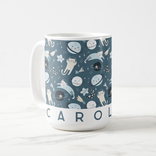 Caneca de Café Personalizada Minimalista com Nome (Frente Esquerda)