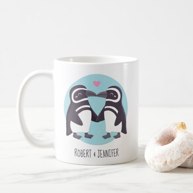 Caneca De Café Personalizado Casal de Pinguins de Beijo Bonito (Com Donut)