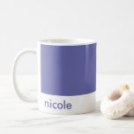 Caneca De Café Personalize minimamente seu nome Periwinkle Blue<br><div class="desc">Minimalista Personalize seu nome Perfeito de Café Azul Periwinkle como um presente para sua família,  amigos e amados nessa época de feriados.</div>