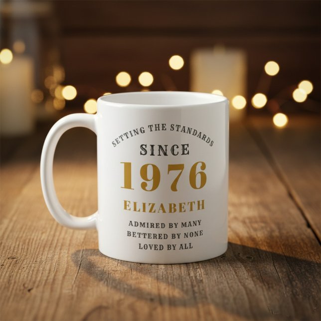 Caneca De Café Personalized 50th Birthday 1976 Add Name Elegant (Born 1976 birthday gift mug. Background out of focus.)
