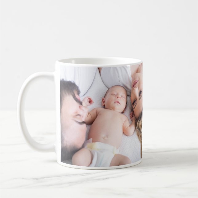 Caneca De Café personalized simple monogram name first christmas  (Esquerda)