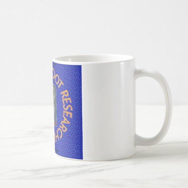 Caneca De Café pesquisadores de bigfoot dos dws (Direita)