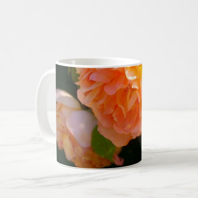Caneca De Café Pêssego romântico Elegante Rosa amarelo laranja (Frente Esquerda)