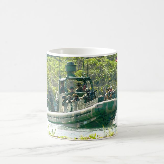CANECA DE CAFÉ PESSOAL DE COMBATE DOS EUA (Centro)