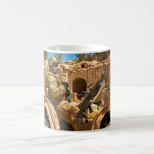 CANECA DE CAFÉ PESSOAL DE COMBATE DOS EUA (Centro)