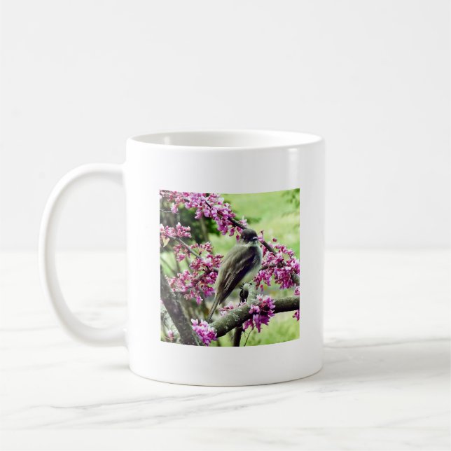 Caneca De Café Phoebe em uma árvore Redbud (Esquerda)