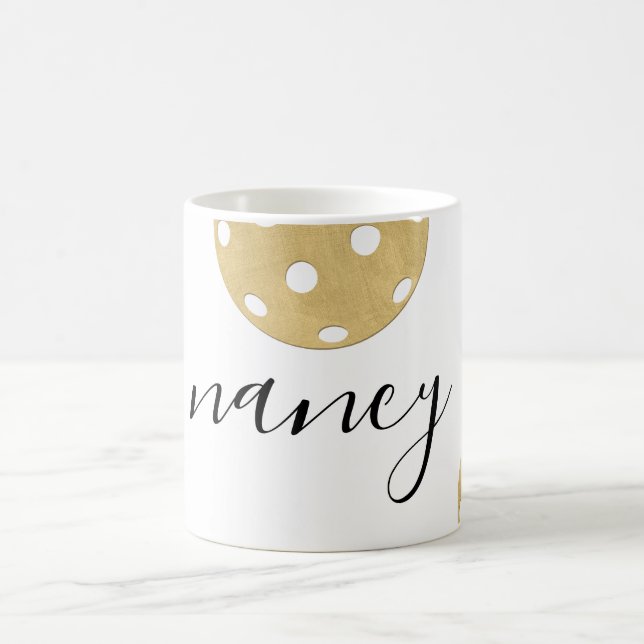 Caneca De Café Pickleball Dourado Chic Personalize Name Mug (Centro)