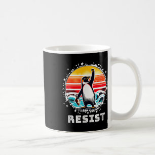 Caneca De Café Pinguim Engraçado Resiste Pinguins em Protesto Con