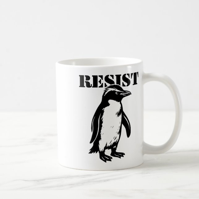 Caneca De Café Pinguim engraçado resiste protesto contra tarifas (Direita)