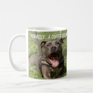 Caneca De Café Pitbull na grama