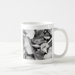 Caneca De Café Plantas da lagoa e preto e branco