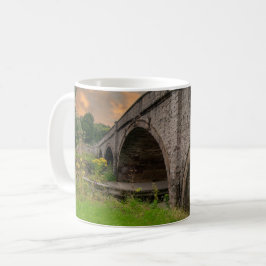 Caneca De Café Ponte Histórica de St. Asaph sobre o rio Elwy