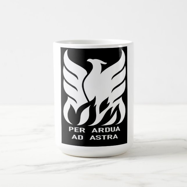 CANECA DE CAFÉ POR ARDUA COMO ASTRA (Centro)