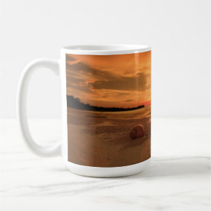 Caneca De Café Por do sol em uma praia tailandesa