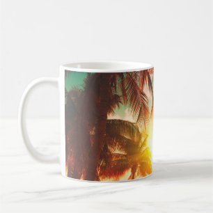 Caneca De Café Praia sunset com palmeiras e belas planícies do c