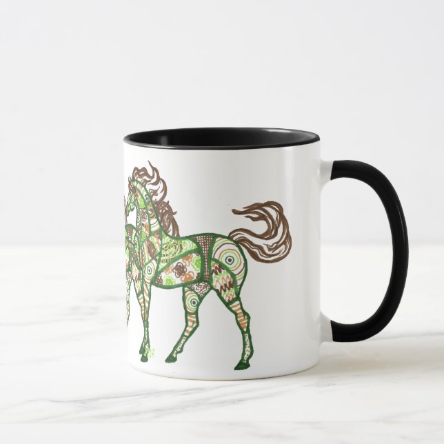 Caneca de café Prancing celta do cavalo (Direita)