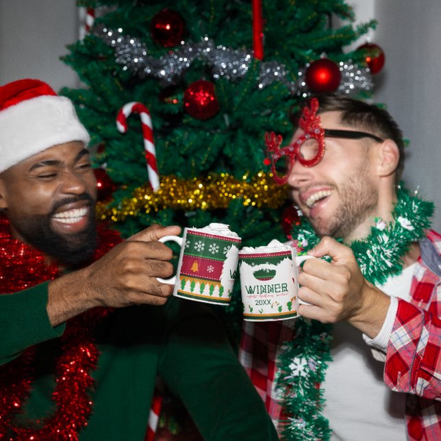 Caneca De Café Prêmio de competição de Suéter de Natal Feio (Criador carregado)