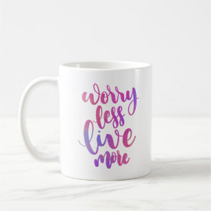 CANECA DE CAFÉ PREOCUPE MENOS VIVE MAIS