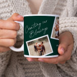 Caneca De Café Presente da família de colagem de fotos Elegante 4<br><div class="desc">Moderno Elegante 4 Colagem de Fotografias,  Gift Giant Coffee Mug. Clique no botão editar para personalizar este design com suas próprias fotos e texto. A cor vermelha de fundo pode ser alterada.</div>
