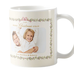 Caneca De Café presente de natal com arco tradicional foto botâni
