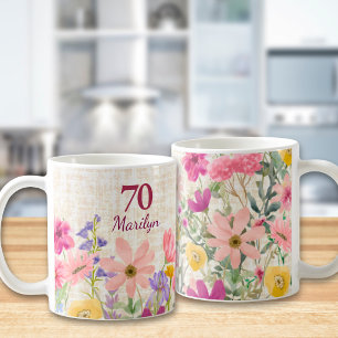 Caneca De Café Presente moderno de 70 anos para ela em linho flor