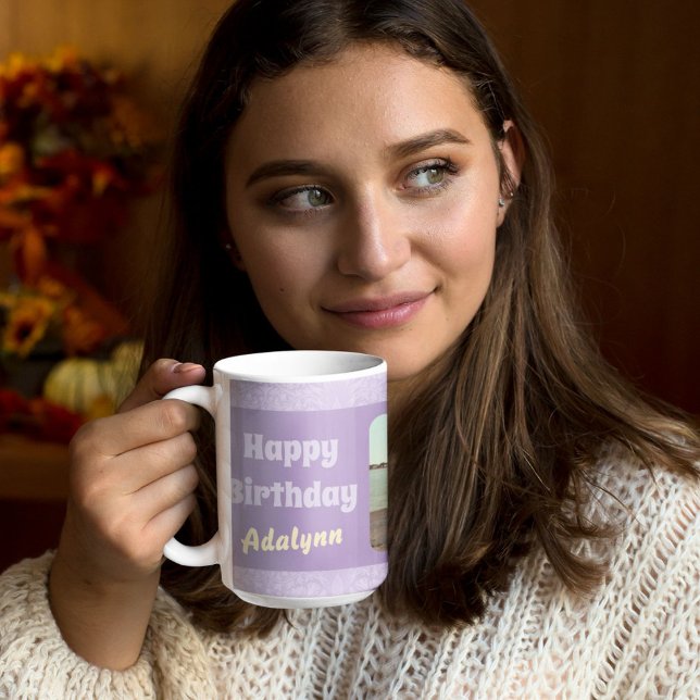 Caneca De Café Presentes personalizados para mulheres violetas de (Custom Photo Gifts for 21 Year Old Female Violet Coffee Mug)