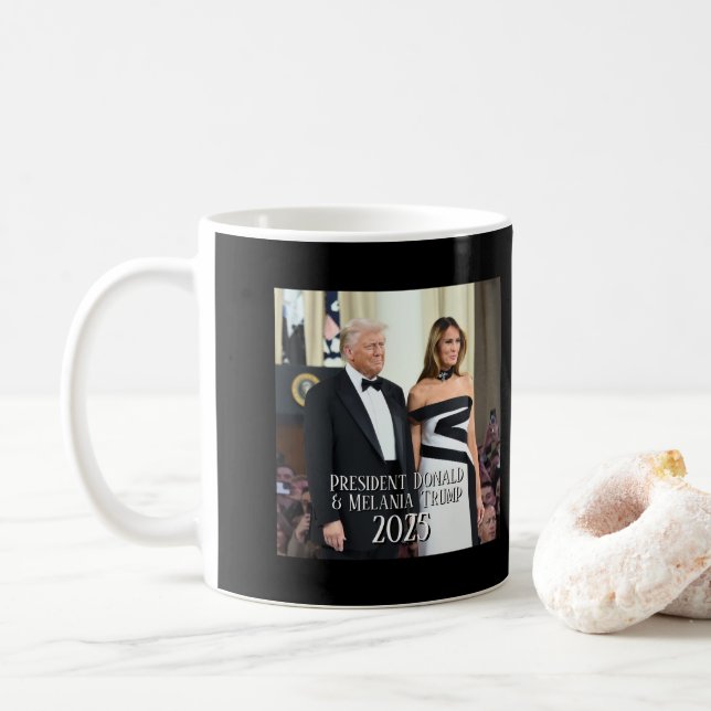 Caneca De Café Presidente Donald Trump & Melania Elegant 2020 (Com Donut)