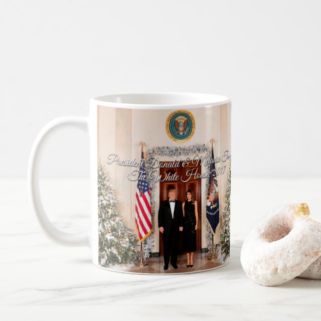 Caneca De Café Presidente Donald Trump & Natal 2017 de Melania (Com Donut)