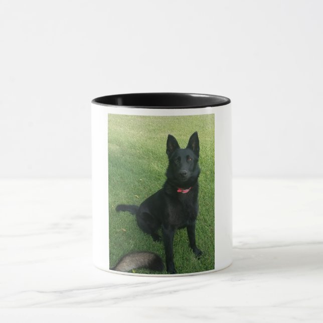 Caneca de café preta do german shepherd (Centro)