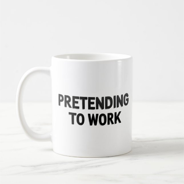 Caneca De Café Pretending to Work – Sarcastic Office Mug (Esquerda)