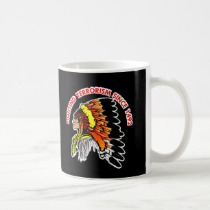 Caneca De Café Preto de combate do terrorismo do chefe indiano