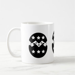 Caneca De Café Preto e branco: Pintinho saindo do ovo