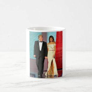 Caneca De Café Primeiramente casal Donald e inauguração do trun