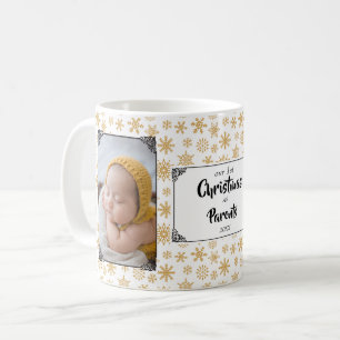 Caneca De Café Primeiro Natal Pais Snowflakes Foto Café M