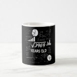 Caneca De Café Professor de Matemática de 63 Anos de Idade, Domin<br><div class="desc">Design de aniversário Para qualquer um que seja o horóscopo dizer difícil e entubado,  mas vale totalmente a pena.Vista-o com orgulho no trabalho,  academia perfeita para combinar com shorts,  leggings ou jeans para uma aparência casual,  mas tenra</div>