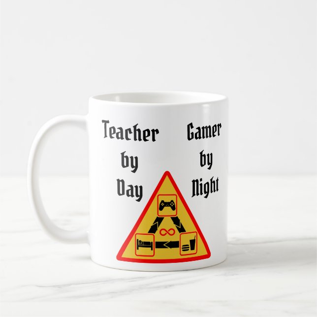 Caneca De Café Professor por Dia, Jogador por Noite (Esquerda)
