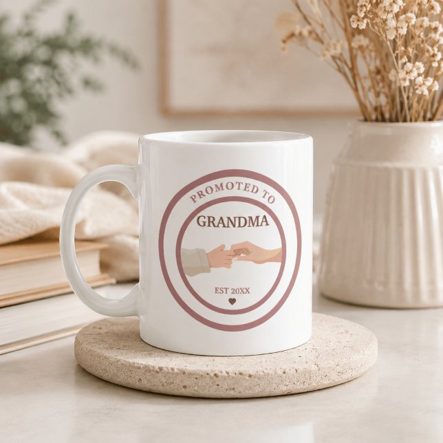 Caneca De Café Promovida a Vovó Est. 20XX (Criador carregado)