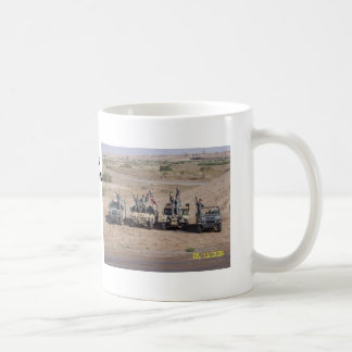 CANECA DE CAFÉ PRONTO DE COMBATE DAS MULHERES