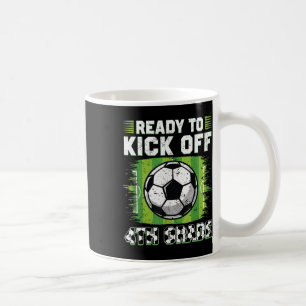 Caneca De Café Pronto Para Iniciar o Futebol de 4º Ano Primeiro D