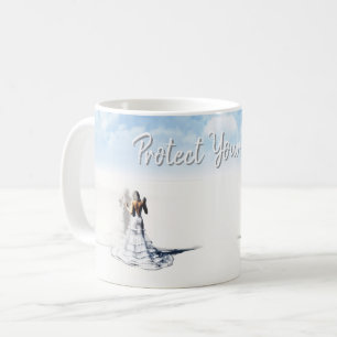 Caneca De Café Proteja Sua Paz. Mulher bonito no deserto