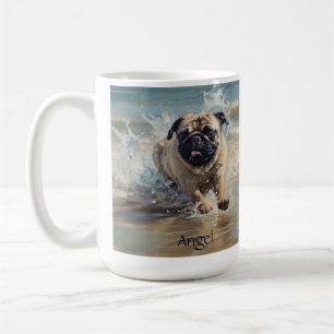 Caneca De Café Pug Feliz na Praia personalizável