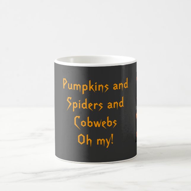 Caneca De Café Pumpkins e aranhas e teias de copa (Centro)